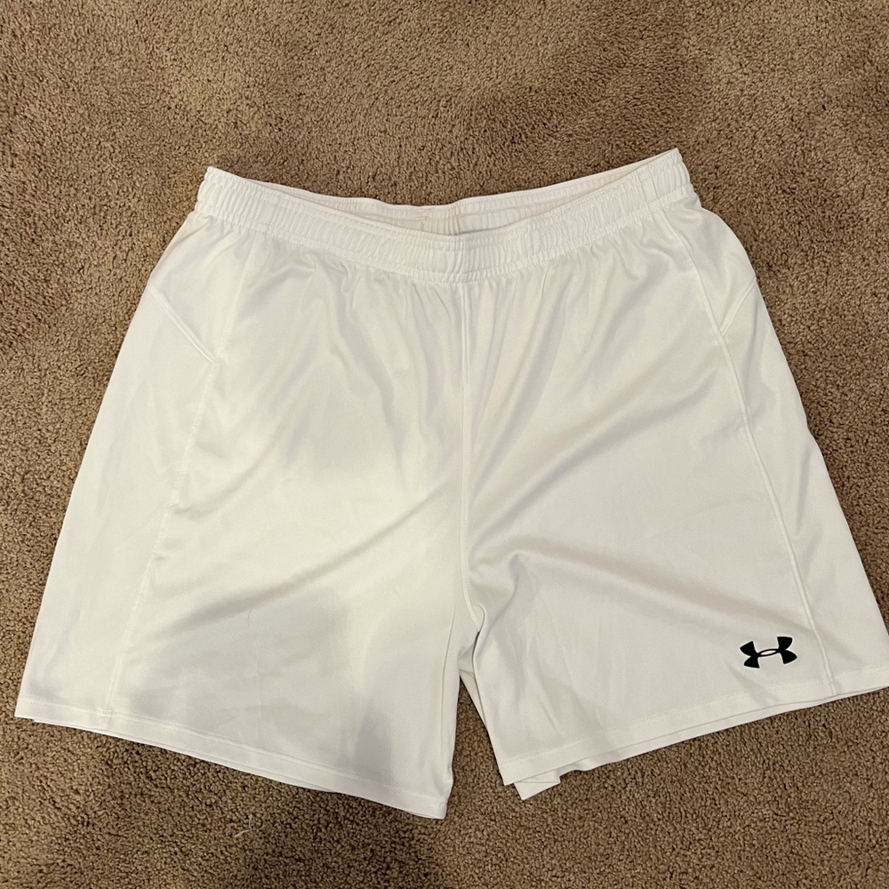 Women’s UA challenger knit shorts